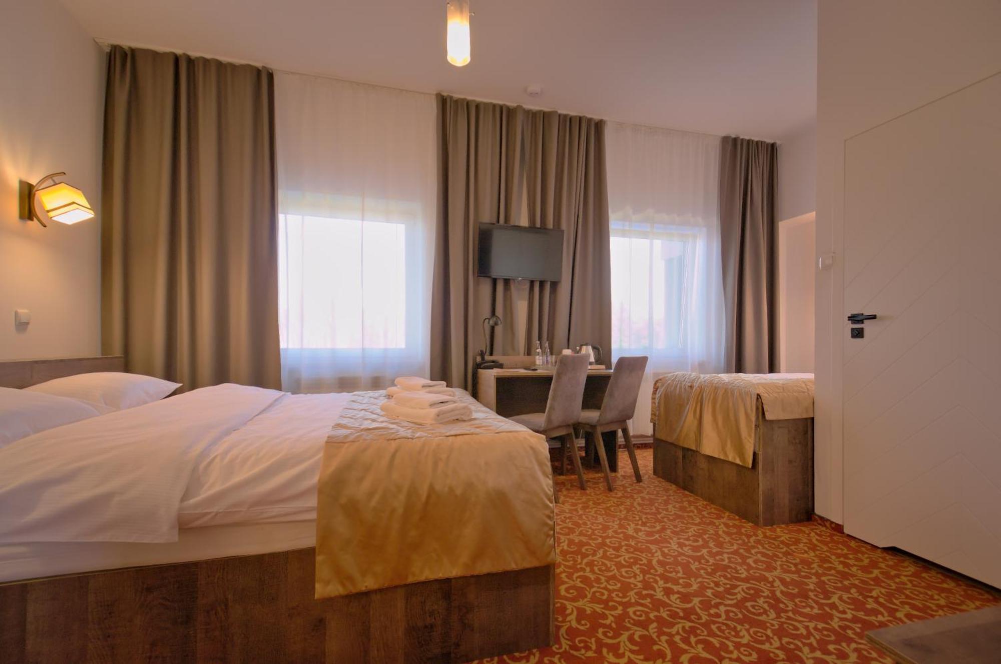 Hotel Sezam Machowa ภายนอก รูปภาพ
