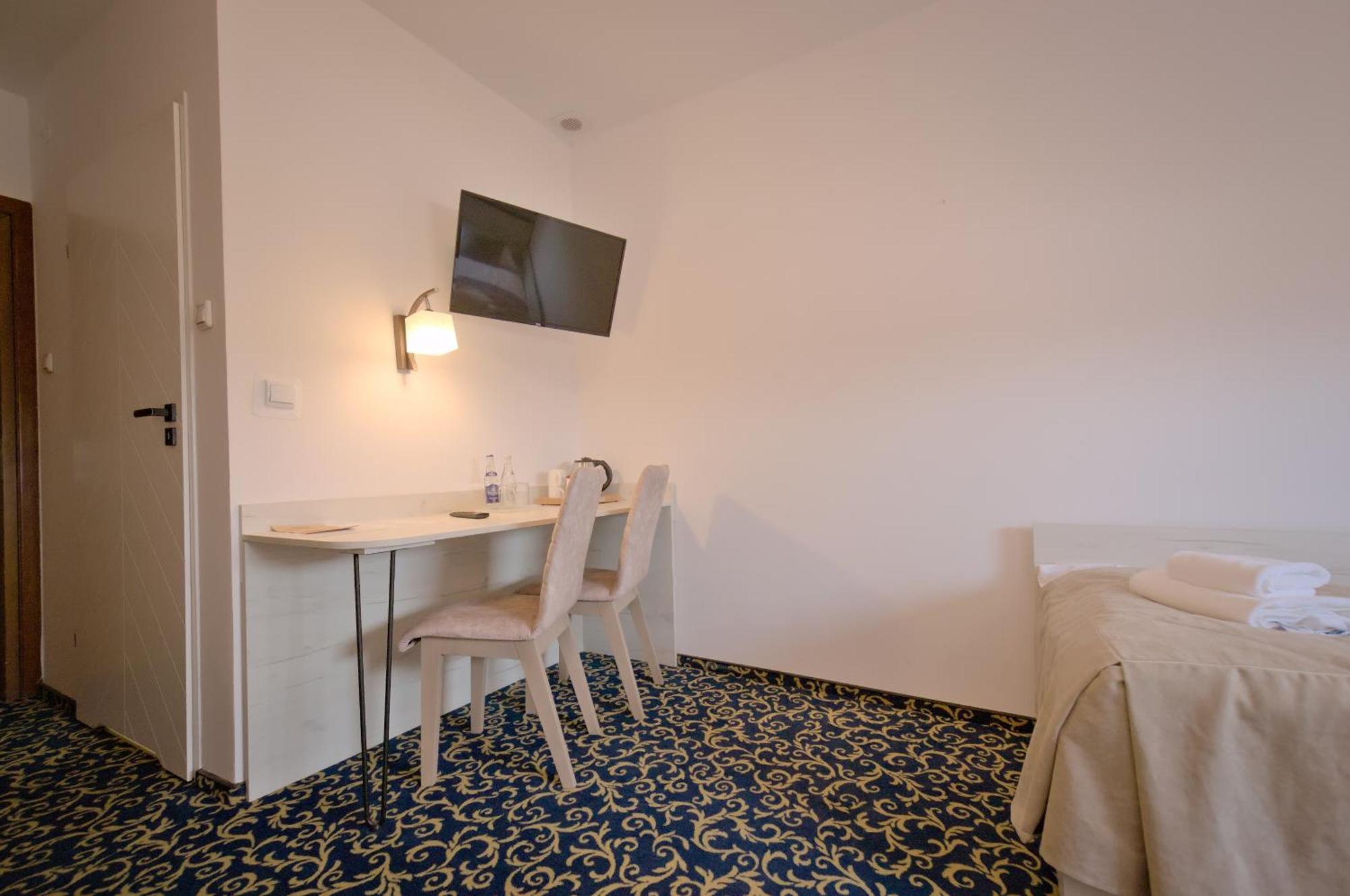 Hotel Sezam Machowa ภายนอก รูปภาพ