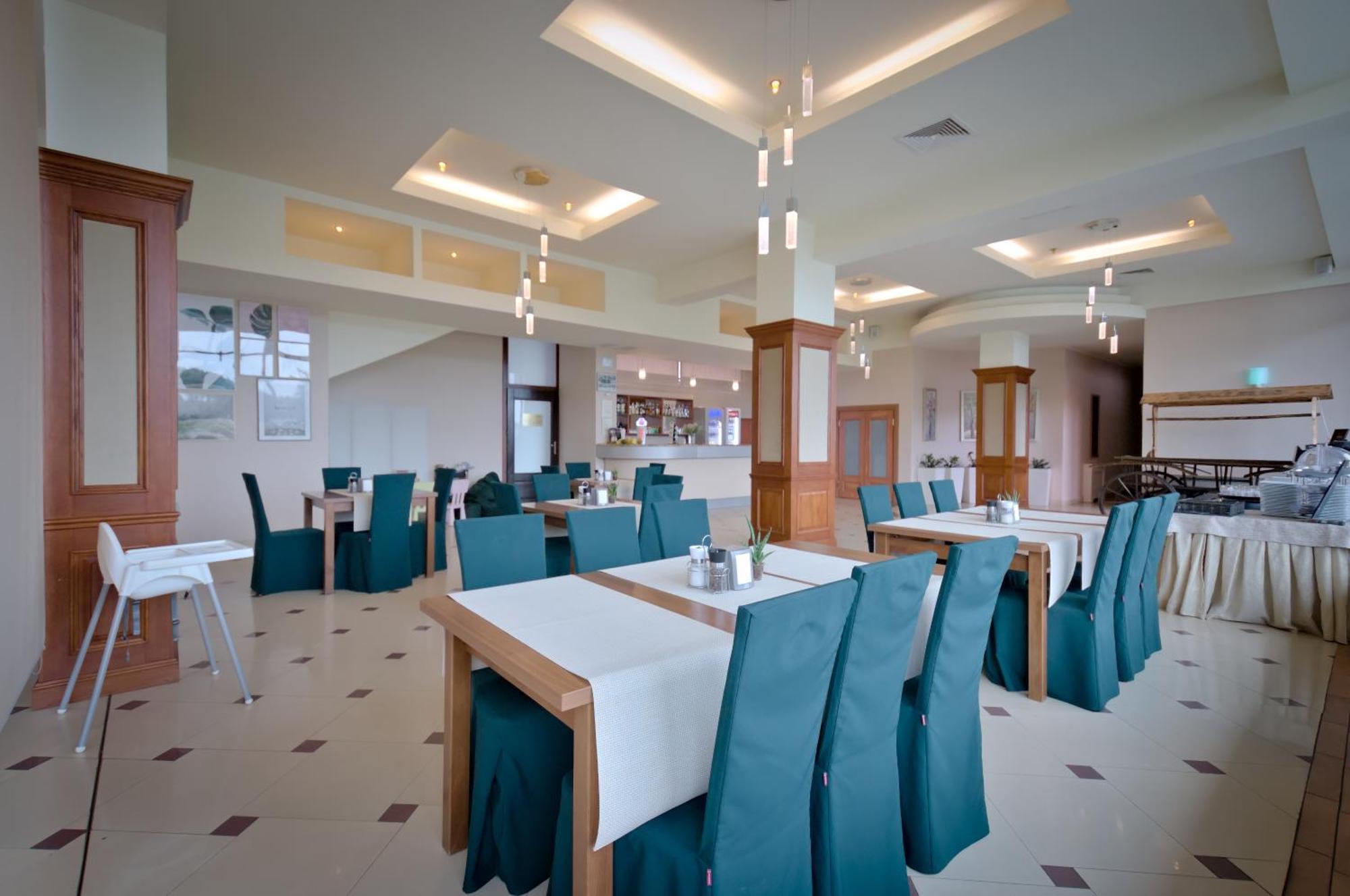 Hotel Sezam Machowa ภายนอก รูปภาพ